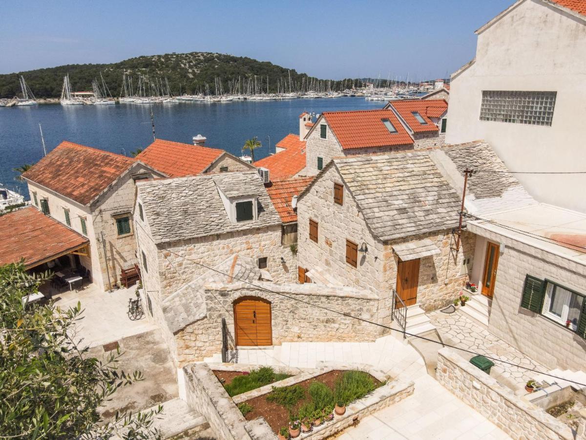 Apartments Mediteraneo Rogoznica روغوزنيكا المظهر الخارجي الصورة